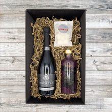 Load image into Gallery viewer, Cassis &amp; Fizz Hamper